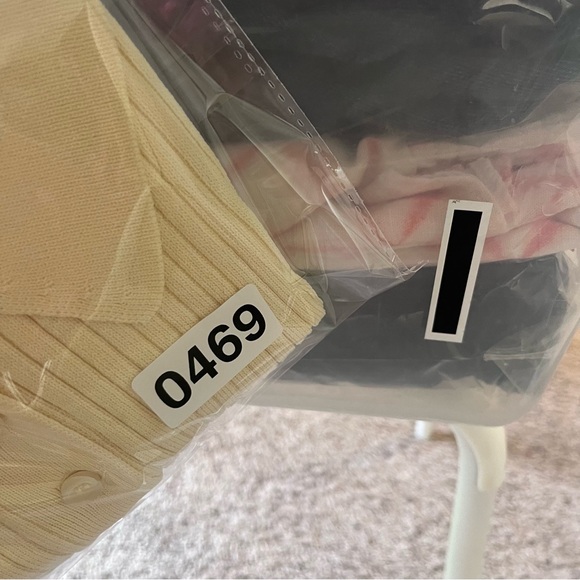 Nyland Shirt Womens Medium Sleeveless Ribbed Fitted Top Stretch Neutral Cream - Picture 8 of 10